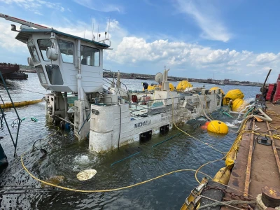 REFLOATING SUNKEN PUSHER "MICHAELA"